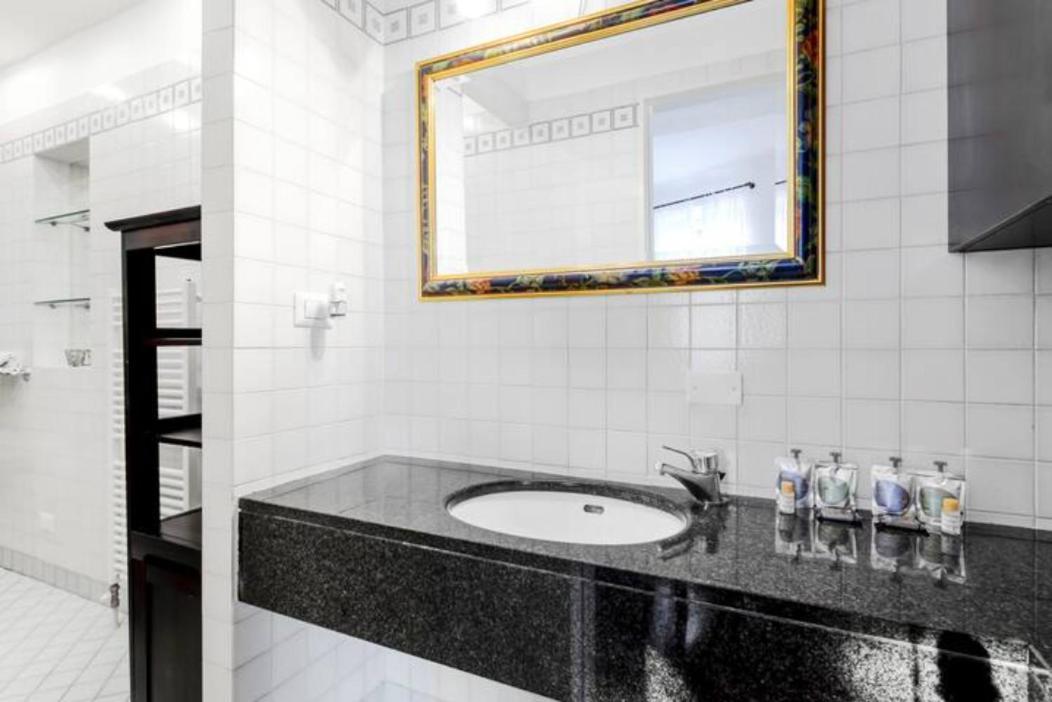 Pagano & Cenacolo Bright Apartment Mailand Exterior foto